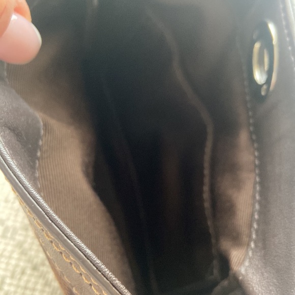 Coach Wristlet 🤎 Brown - Picture 3 of 3